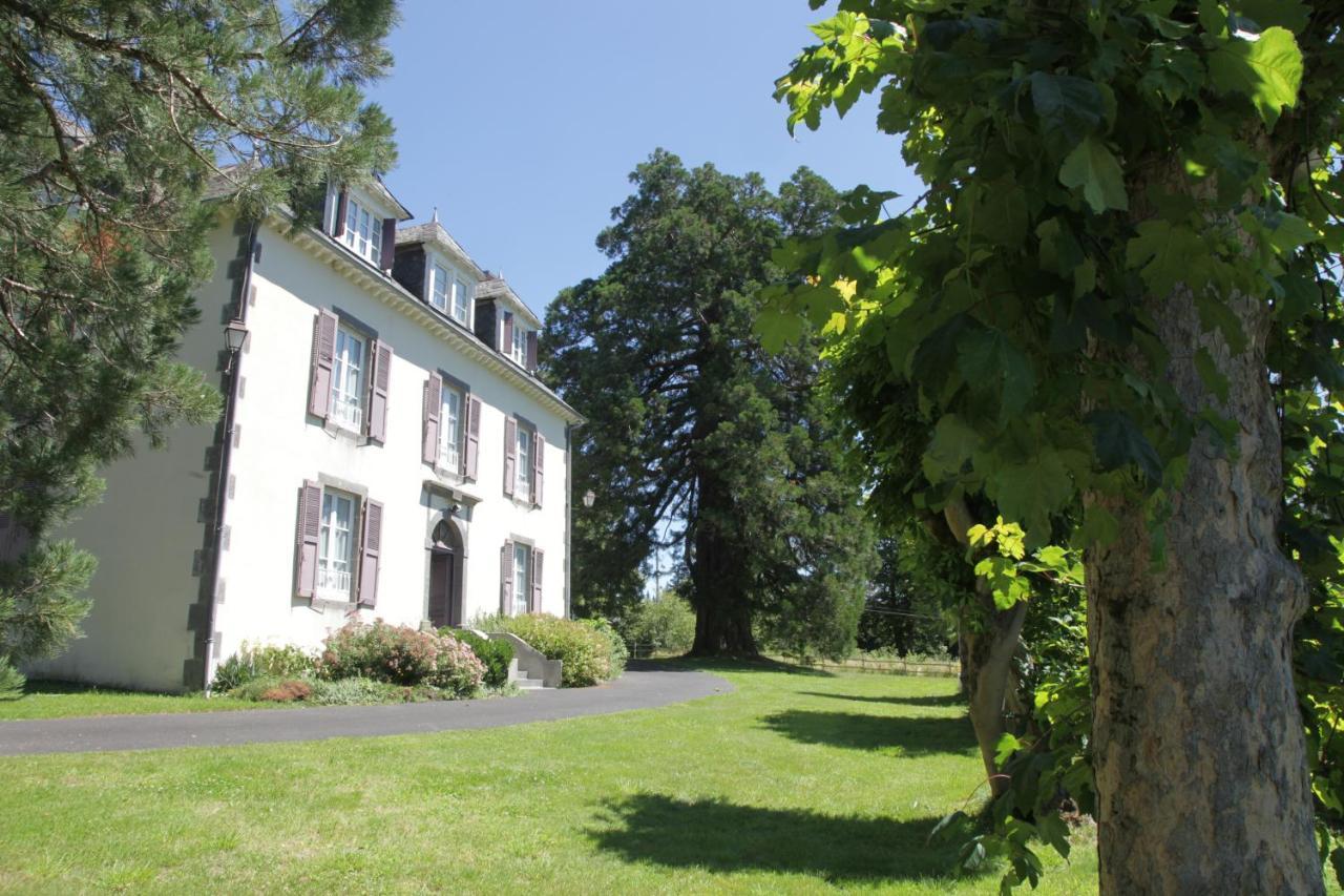 Hostellerie La Bruyere Chalvignac Exterior foto