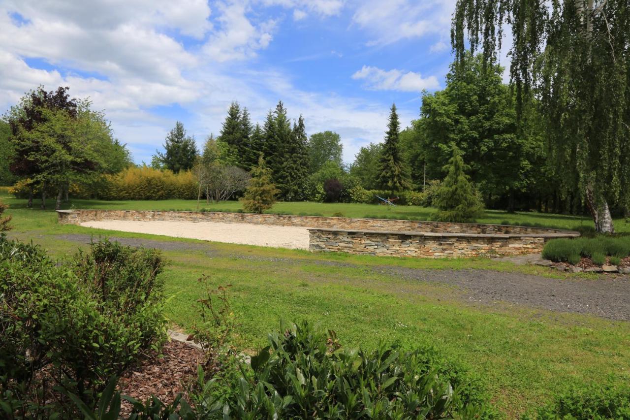 Hostellerie La Bruyere Chalvignac Exterior foto